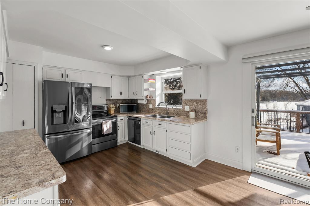 3821 Langley Drive, Pinckney, MI 48169 — Photo 9