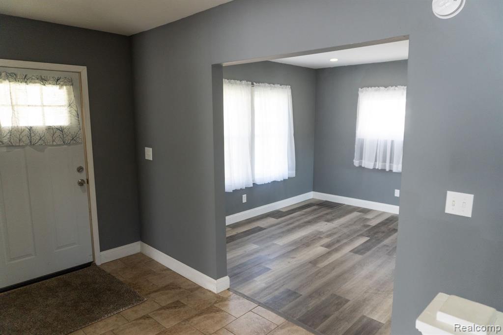 432 BUCKINGHAM Avenue, Flint, MI 48507 — Photo 13