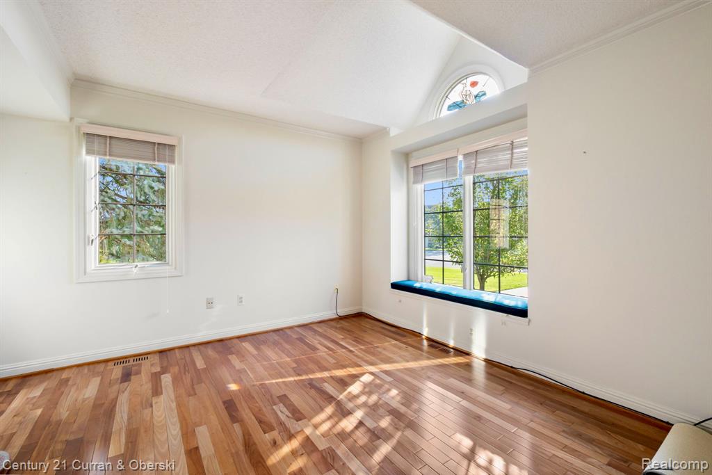 18215 Blue Heron Drive W, Northville, MI 48168 — Photo 25