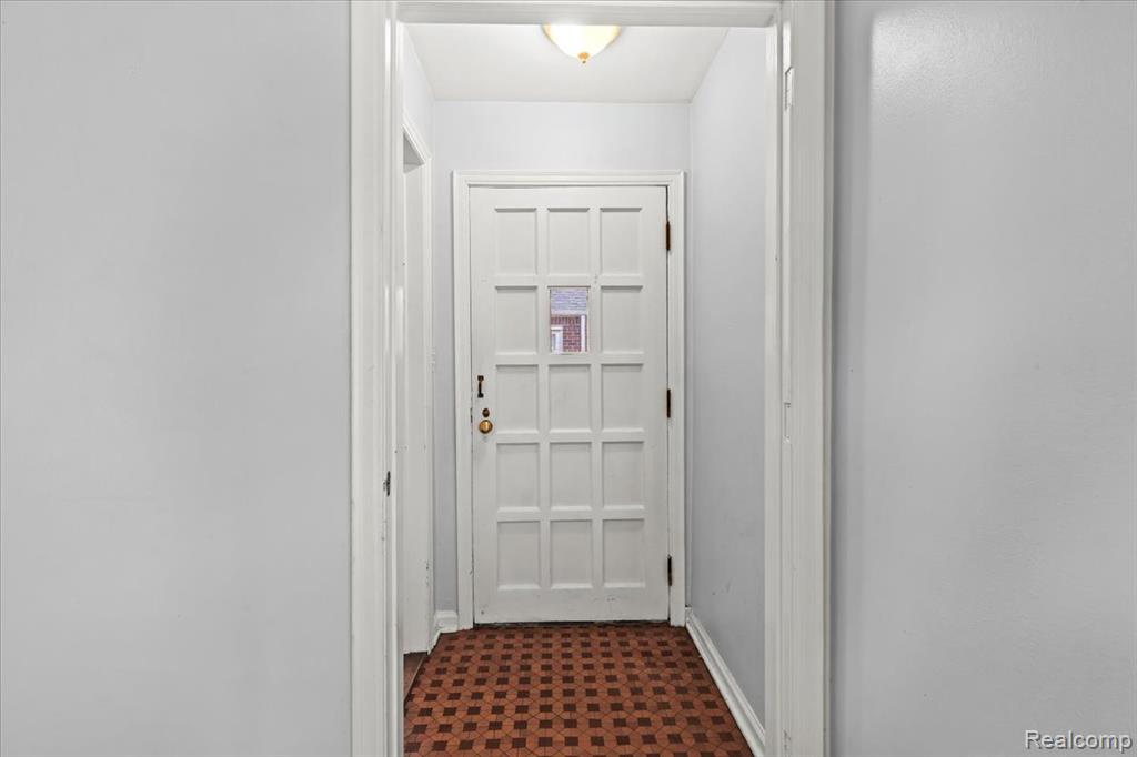 630 W Troy Street, Fenton, MI 48220 — Photo 3