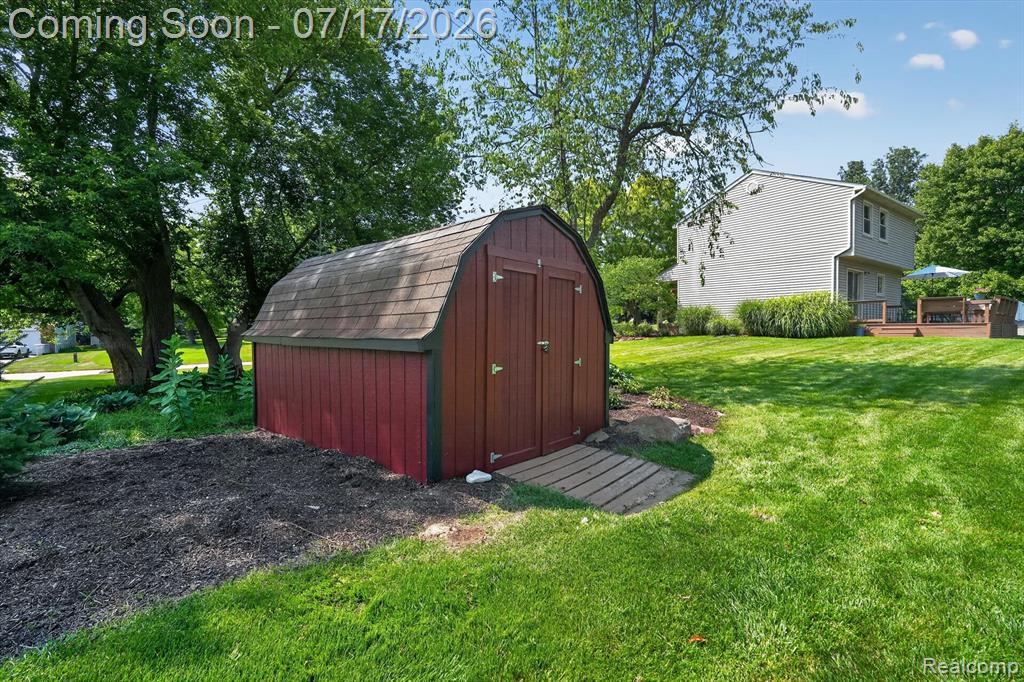 60309 Lamplighter Drive, New Hudson, MI 48165 — Photo 42