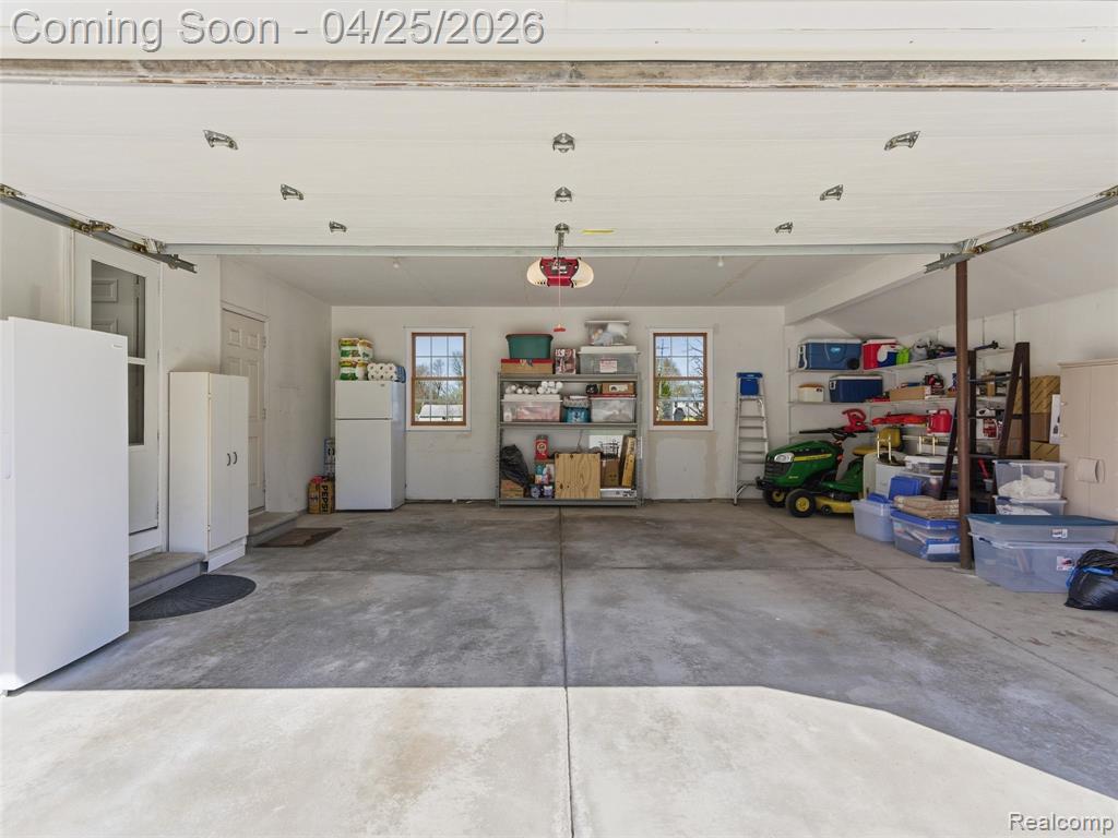 39001 Chartier Street, Harrison Township, MI — Photo 40