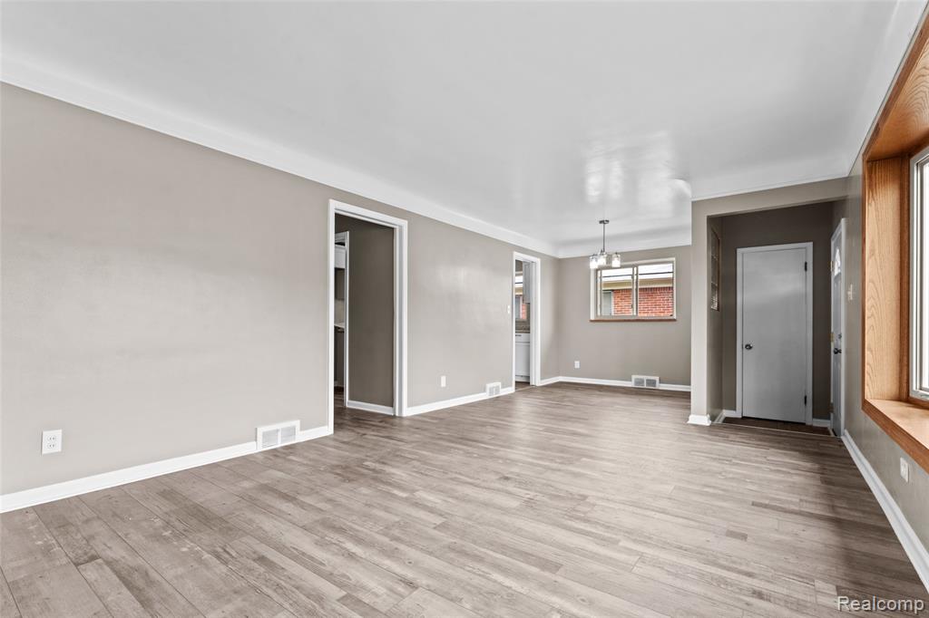 19335 Chapel Street, Detroit, MI 48219 — Photo 9