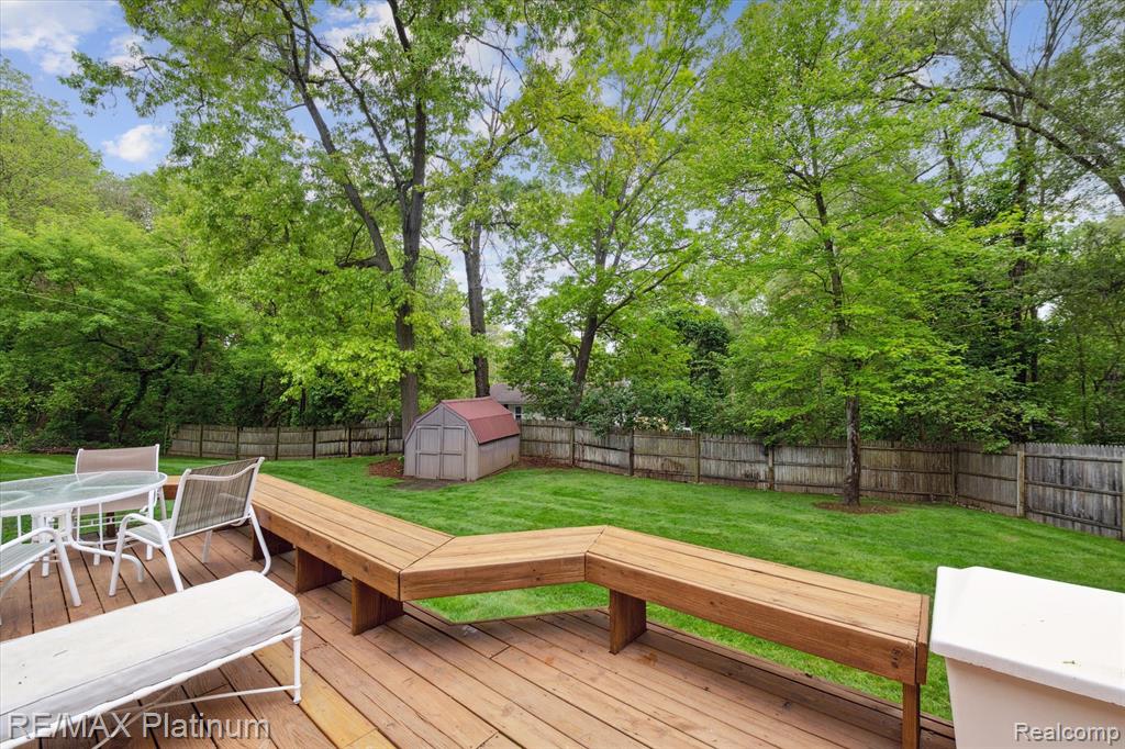 11520 WEIMAN Drive, Pinckney, MI 48169 — Photo 23