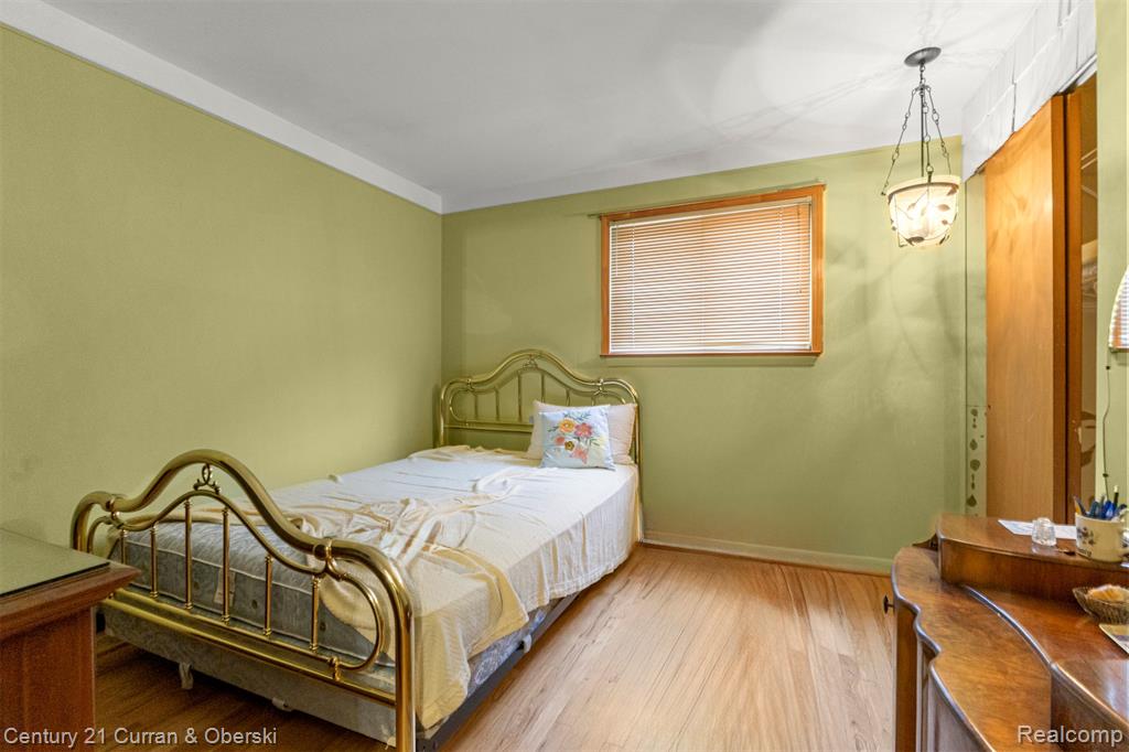 7941 N Charlesworth Street, Dearborn Heights, MI 48127 — Photo 19