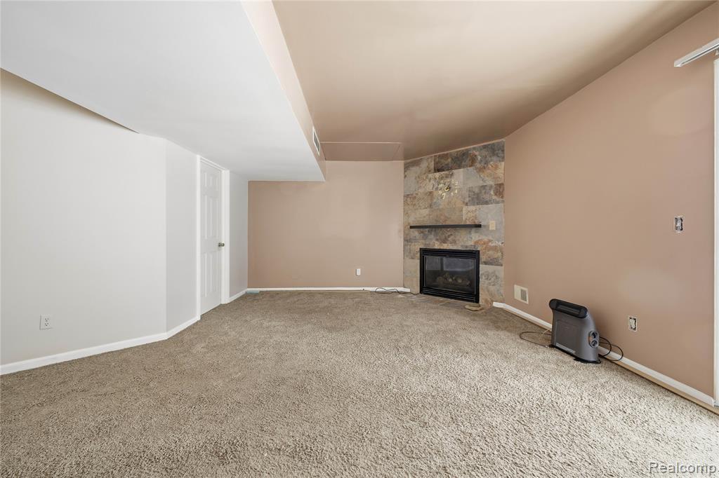 6015 Edmund Street, Romulus, MI, 48174