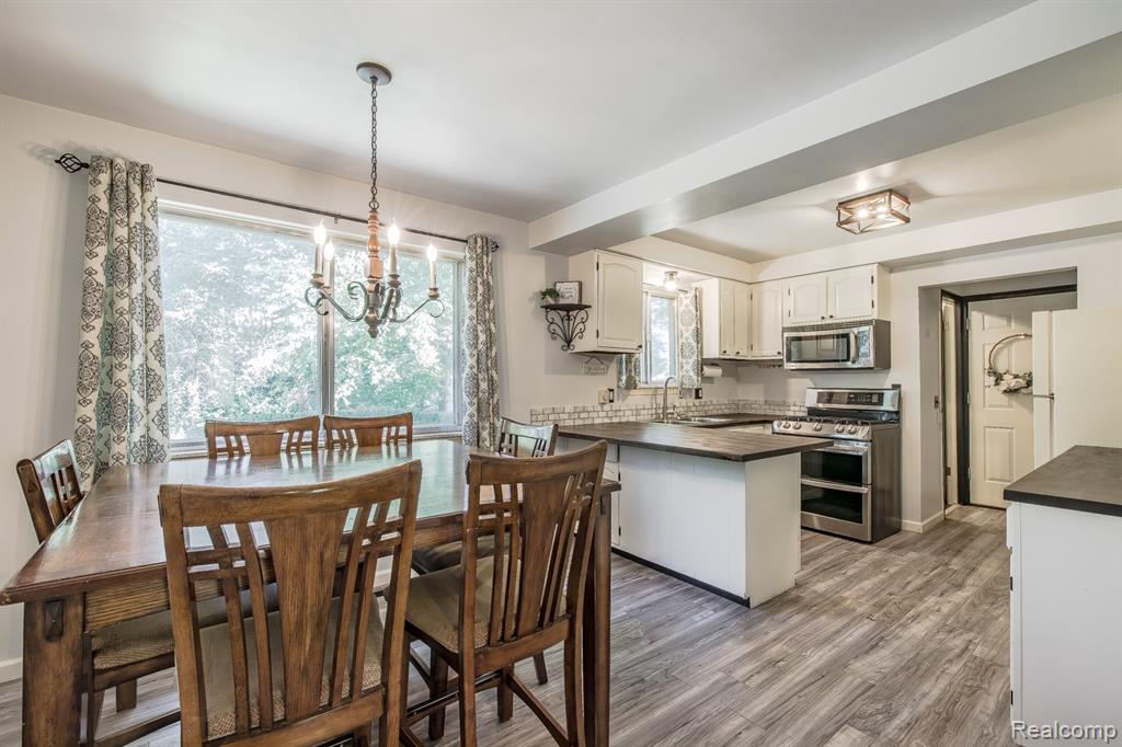 8410 Elizabeth Lake Road, White Lake, MI — Photo 12