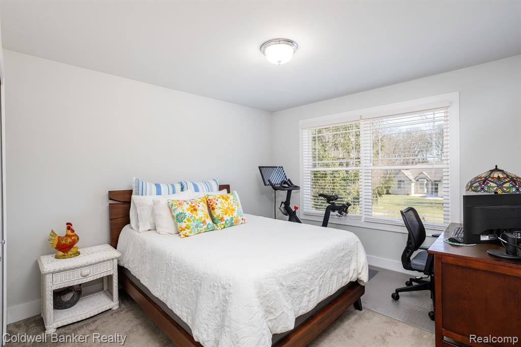 15553 Robinwood Drive, Northville, MI 48170 — Photo 35