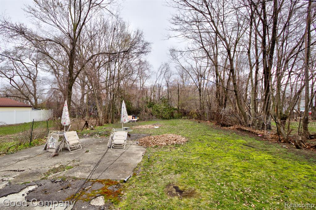 21020 BETHLAWN Boulevard, Ferndale, MI 48220 — Photo 15