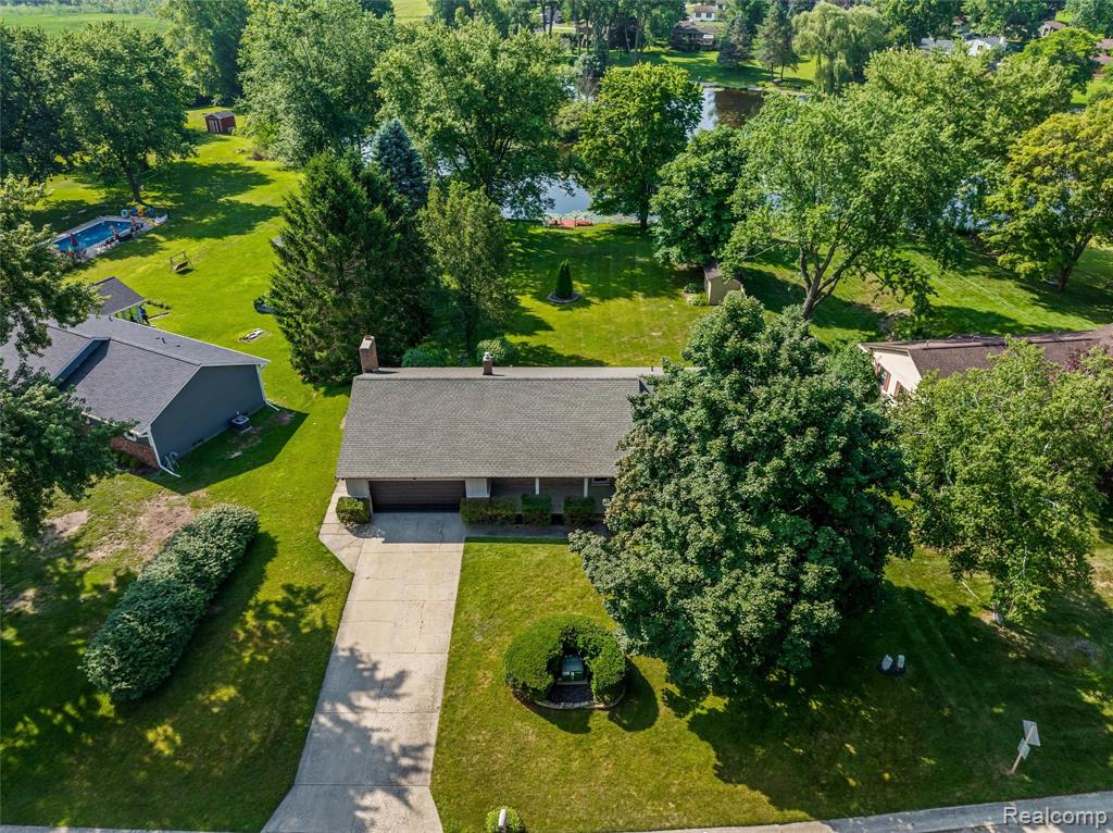 9844 Klais Court, Clarkston, MI 48348 — Photo 31