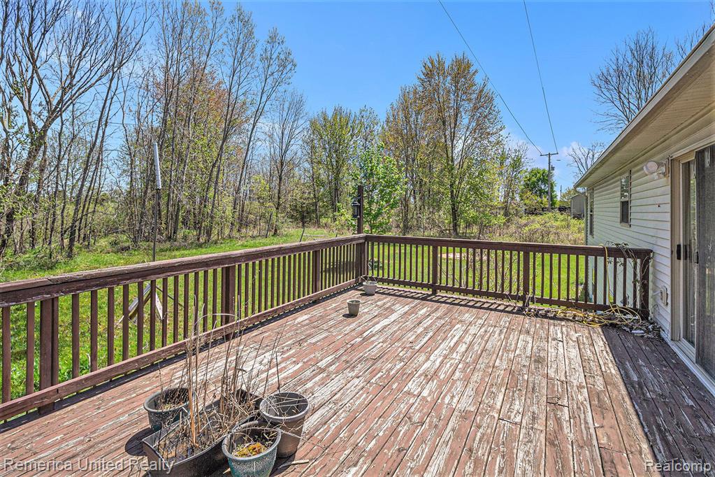 6606 PRESTON Road, Howell, MI 48855 — Photo 17