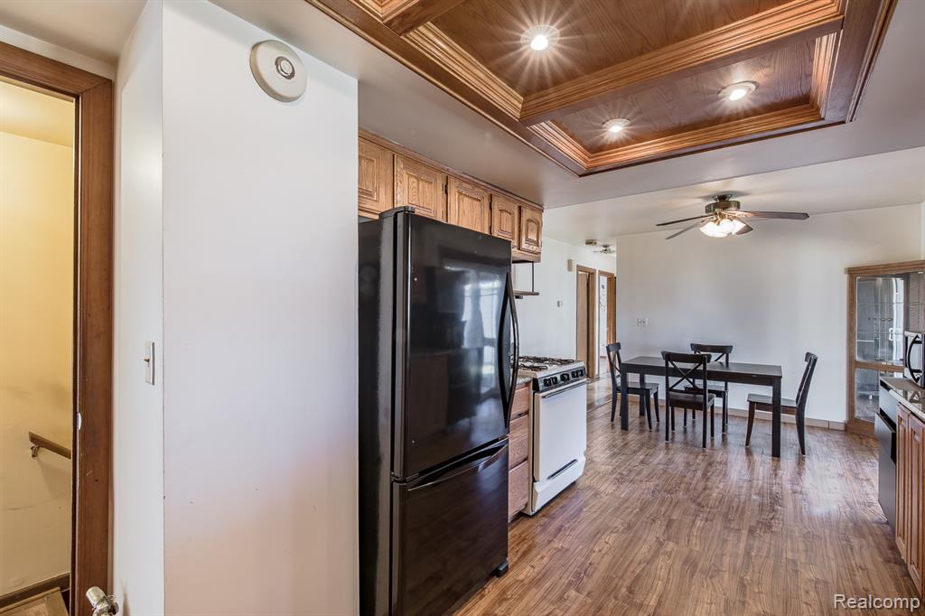 7283 Vanderploeg Lane, Imlay City, MI 48444 — Photo 8