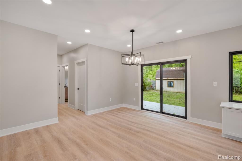 7598 Lake Park Avenue, Ira, MI — Photo 16