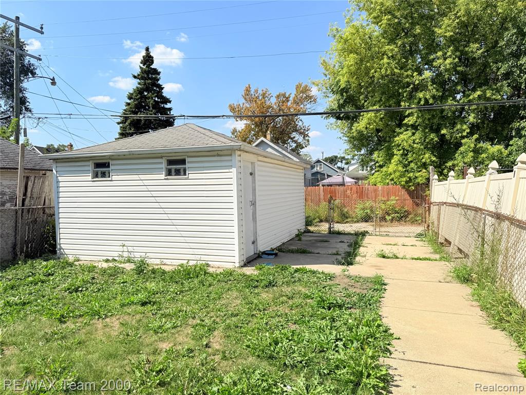 8120 Kirkwood Street, Detroit, MI 48210 — Photo 3