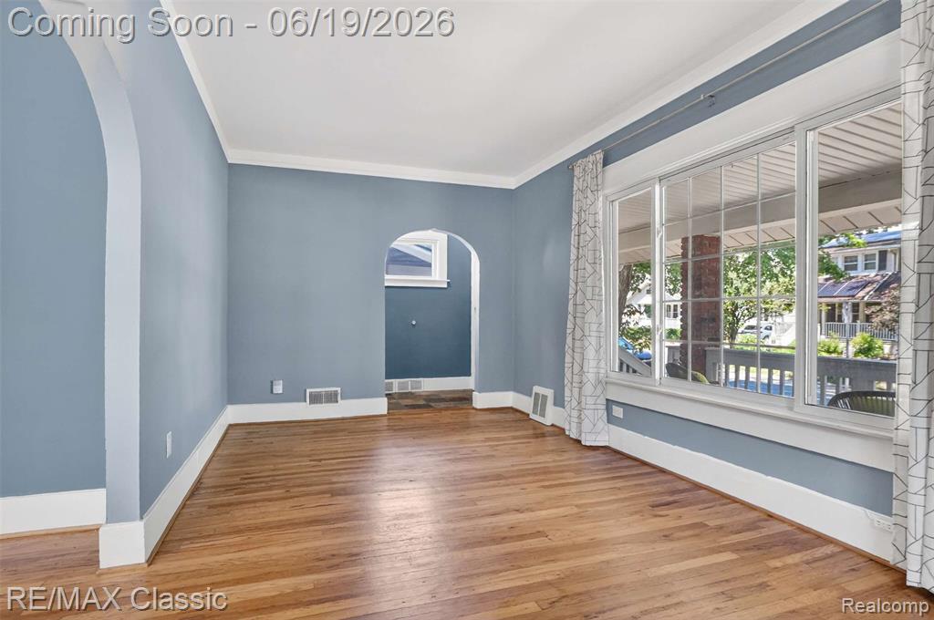 561 W Saratoga Street, Ferndale, MI 48220 — Photo 12