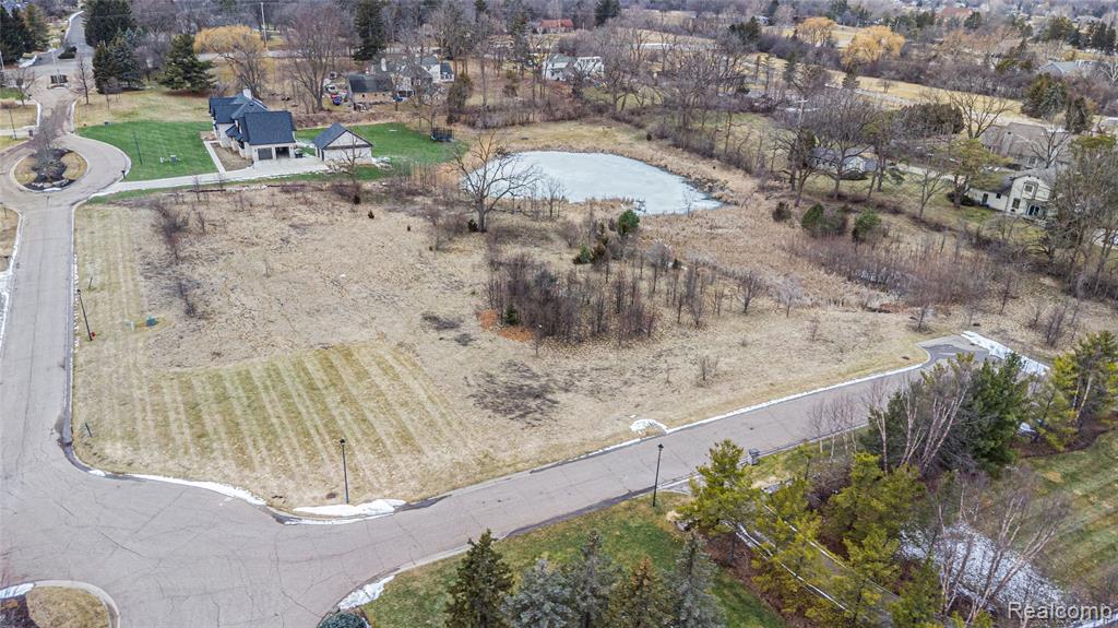 5 Fairway Trail, Grand Blanc, MI 48439 — Photo 9