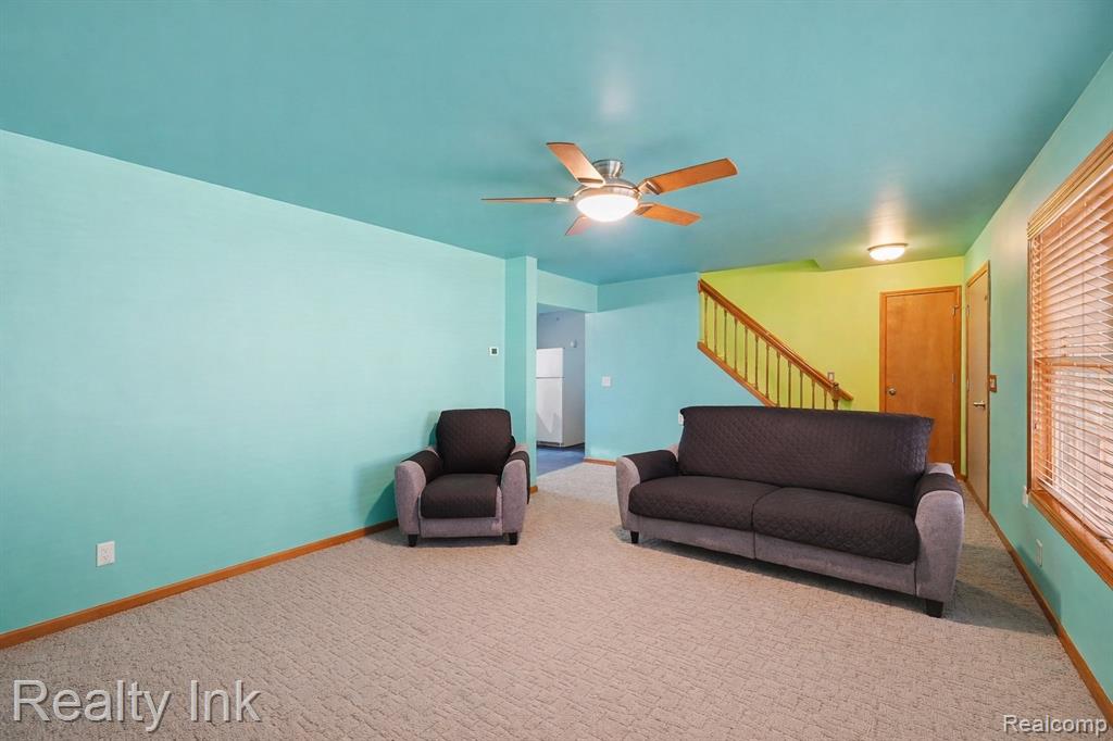 27132 Groveland Street, Madison Heights, MI 48071 — Photo 7
