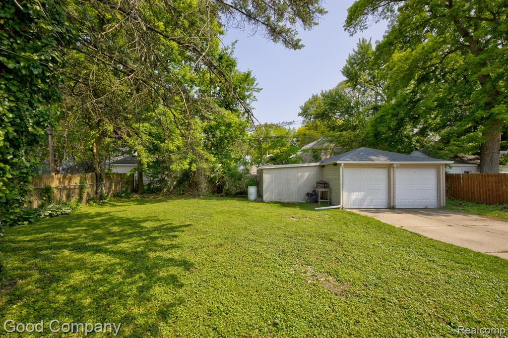 585 Roth Boulevard, Clawson, MI — Photo 36
