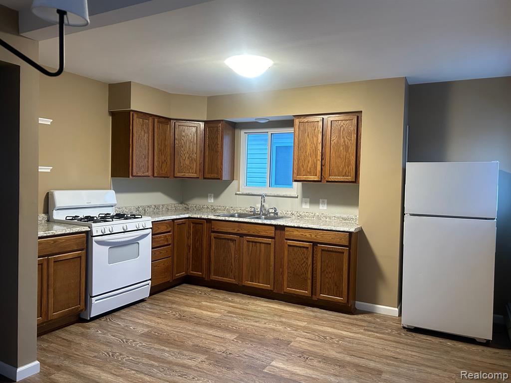 90 PARK ISLAND Drive, Lake Orion, MI 48362 — Photo 22