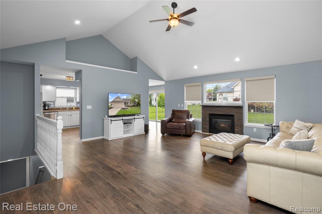 16222 Pine Lake Forest Court, Linden, MI 48451 — Photo 12