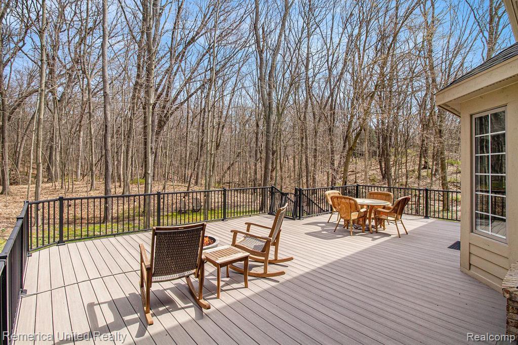 8109 TOP VIEW Lane, Pinckney, MI 48169 — Photo 33