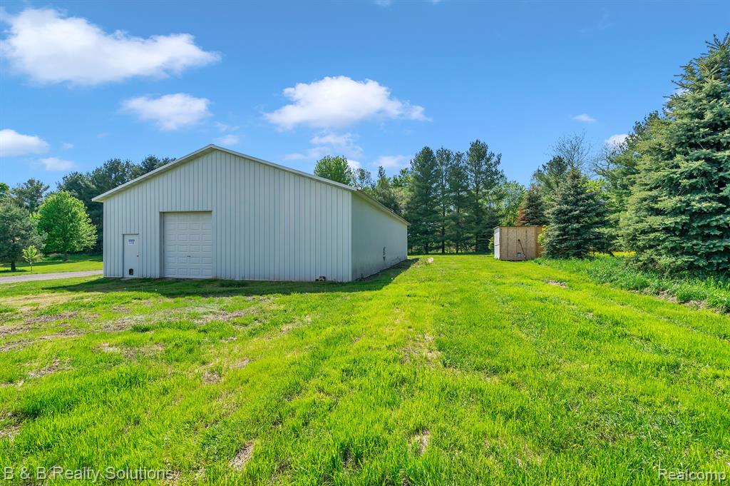 2864 N BLACKS CORNERS Road, Imlay City, MI 48444 — Photo 54