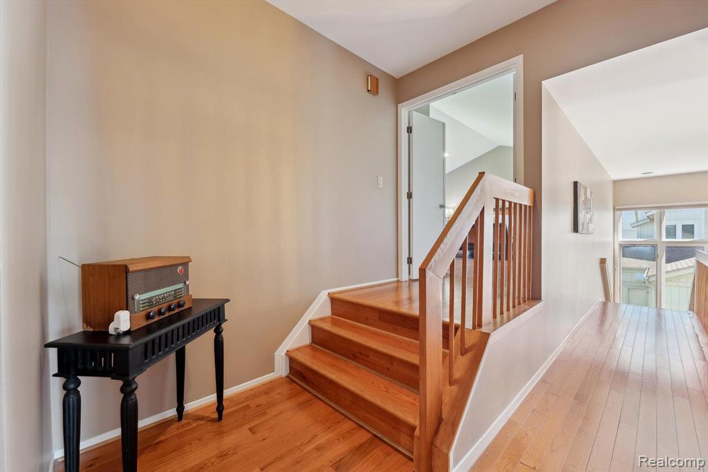 7039 Timberview Trail, West Bloomfield, MI — Photo 32