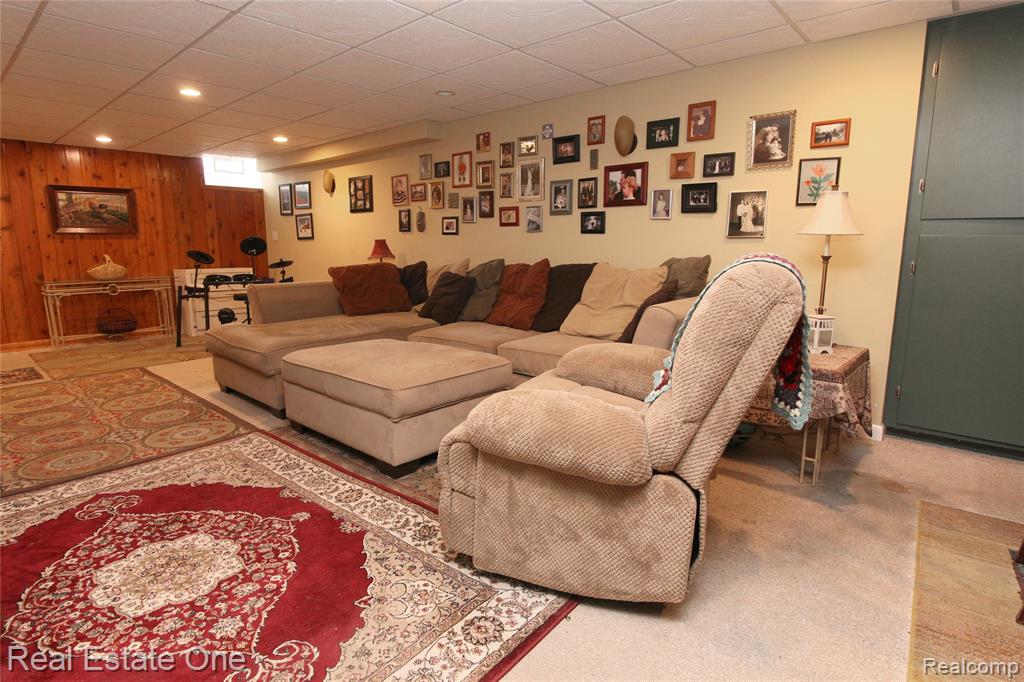 483 Rochdale Drive S, Rochester Hills, MI 48309 — Photo 29