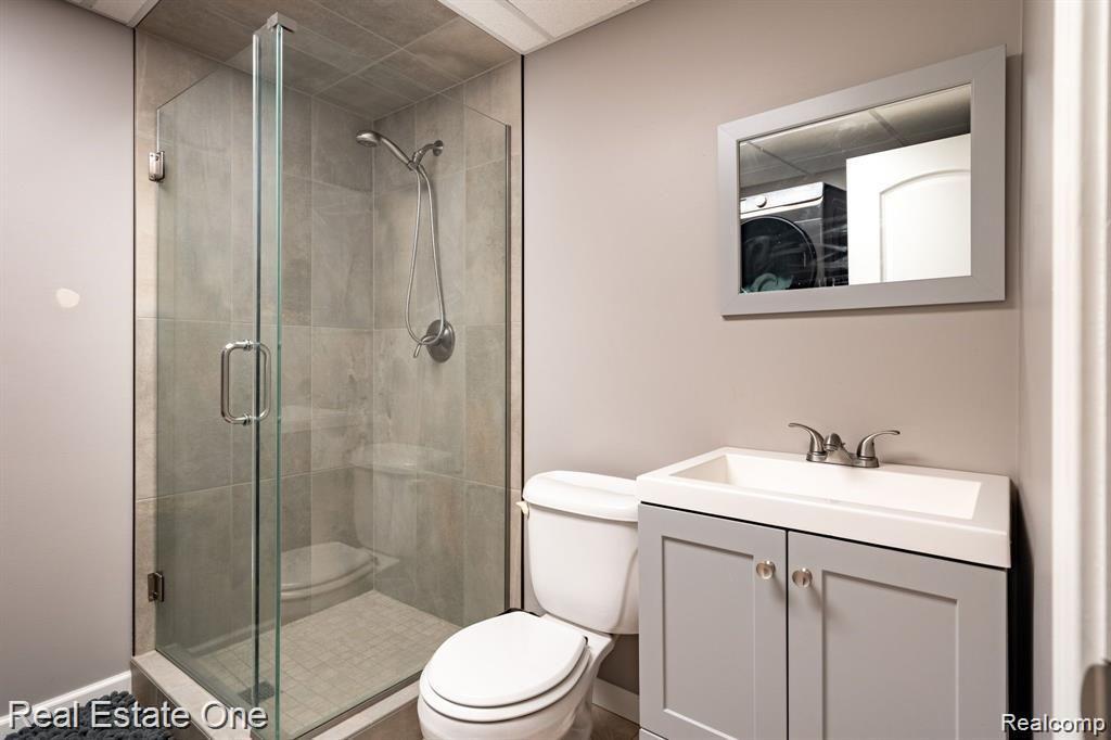 2728 DEVONSHIRE, Leonard, MI 48367 — Photo 32