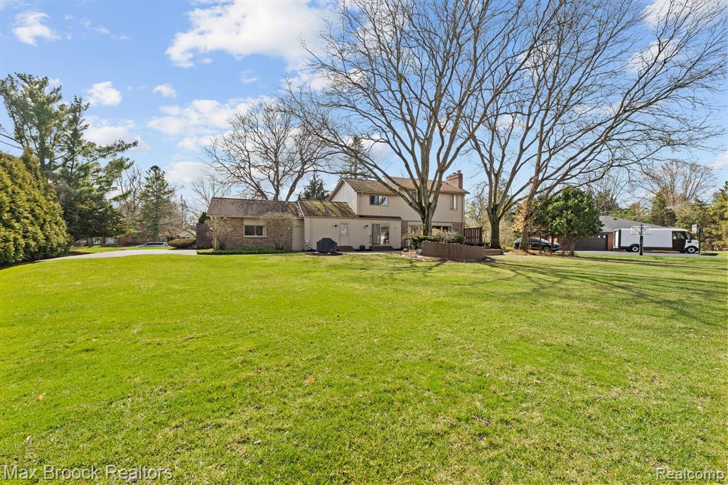 4838 KEW Court, Bloomfield Hills, MI 48301 — Photo 54