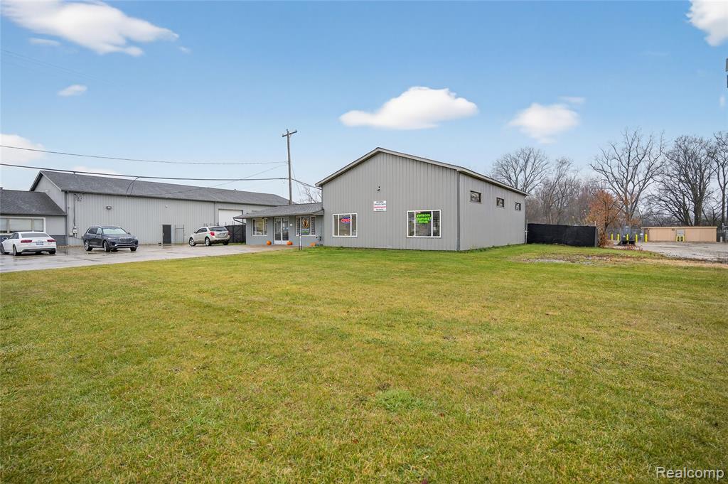 4057 Commerce Drive, Flushing, MI 48433 — Photo 3