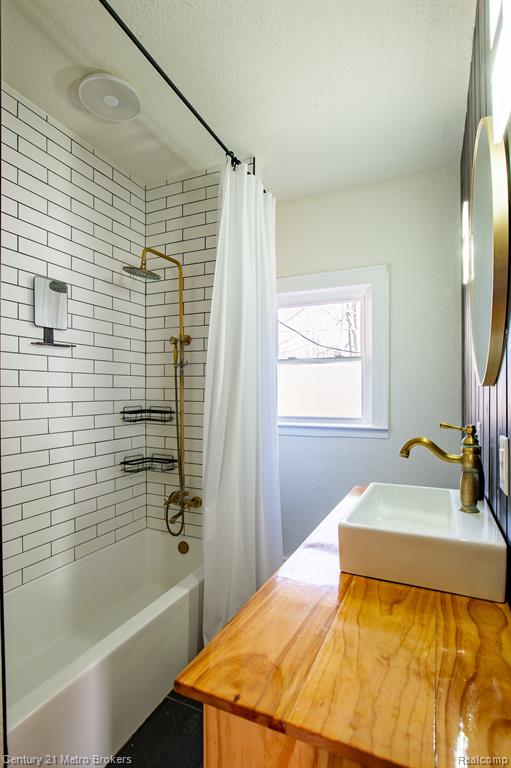 4727 Pine Street, Columbiaville, MI 48421 — Photo 16