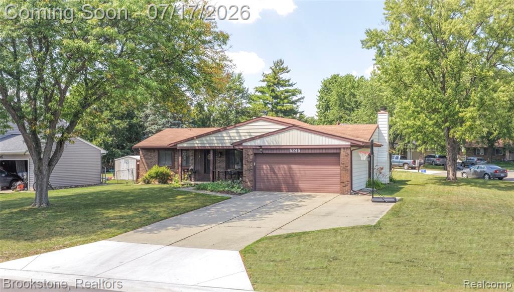 5245 Spinning Wheel Drive, Grand Blanc, MI 48439 — Photo 11