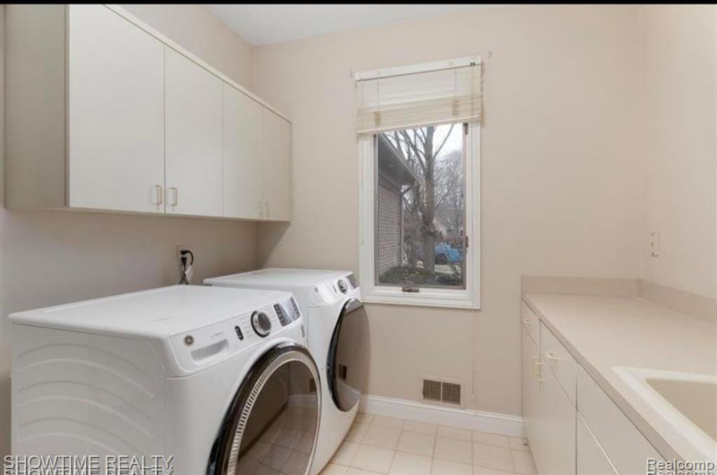 53145 ALYSSA Court, Shelby Twp, MI 48315 — Photo 15