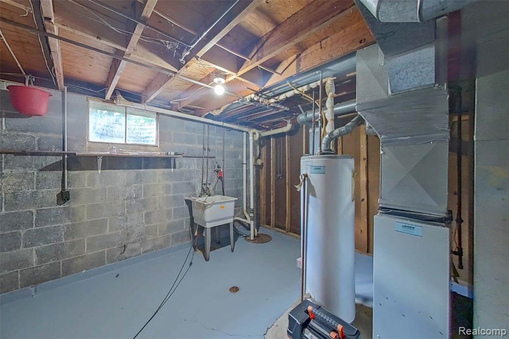 5920 CAMPBELL CORNERS Drive, Howell, MI 48855 — Photo 38