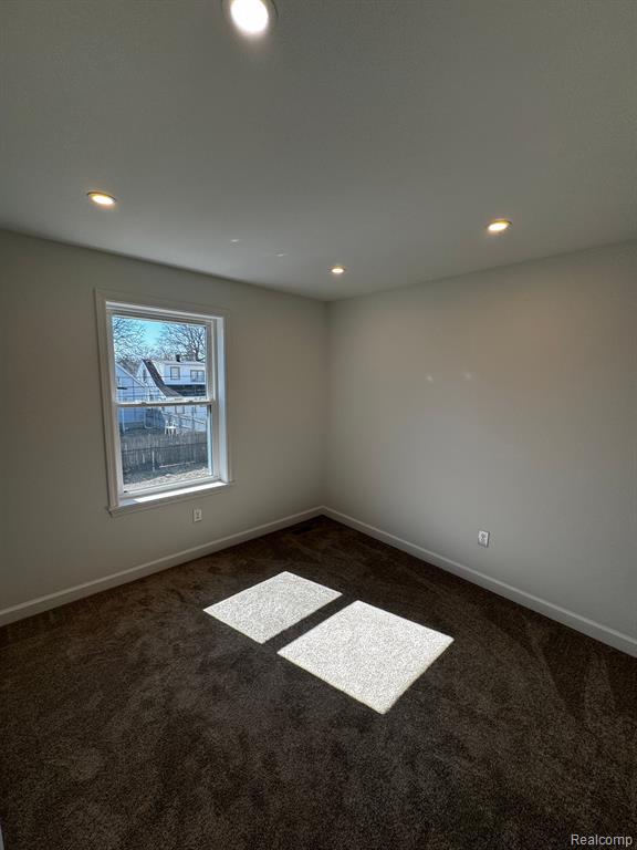 520 E EVELYN Avenue, Hazel Park, MI 48030 — Photo 33