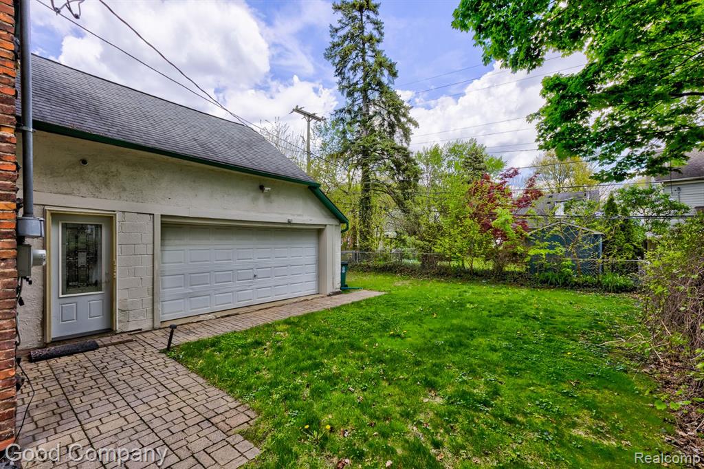 637 S CONNECTICUT Unit 2, Royal Oak, MI 48067 — Photo 16