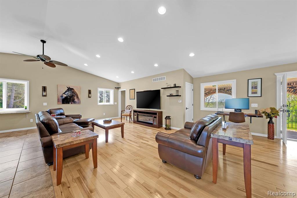 607 Letts Road, Oakland, MI — Photo 14