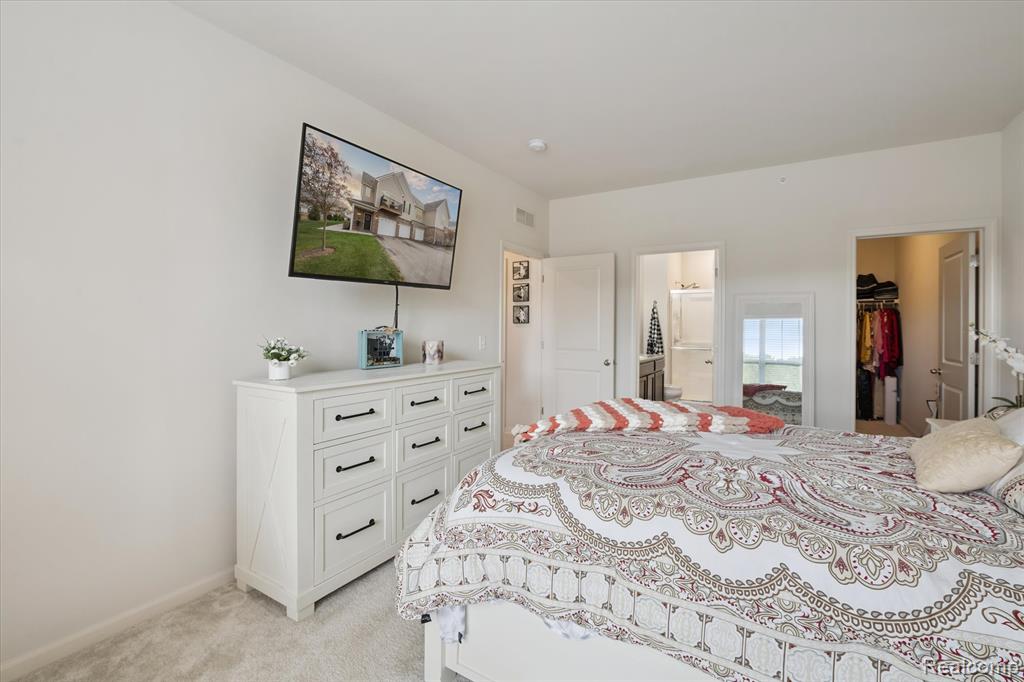 9777 Ridge Run Street, 67, Howell, MI 48855 — Photo 14