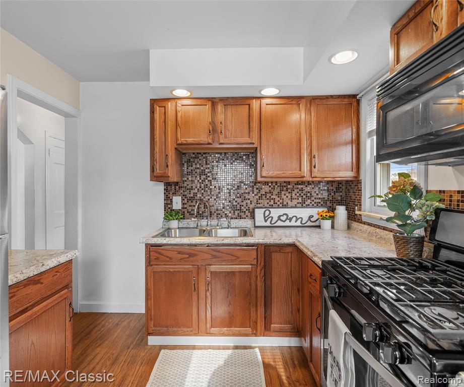 4827 Winifred Street, Wayne, MI 48184 — Photo 16