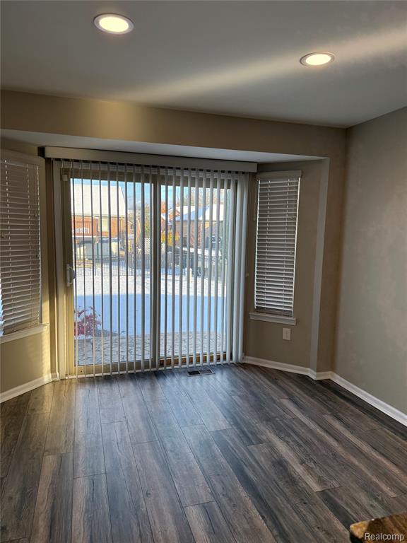 42600 Pinehurst Drive, Clinton Twp, MI 48036 — Photo 9