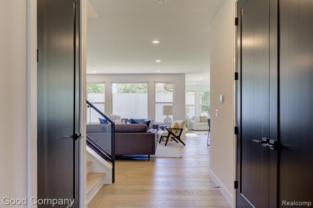 804 Irving Avenue, Royal Oak, MI 48067 — Photo 10