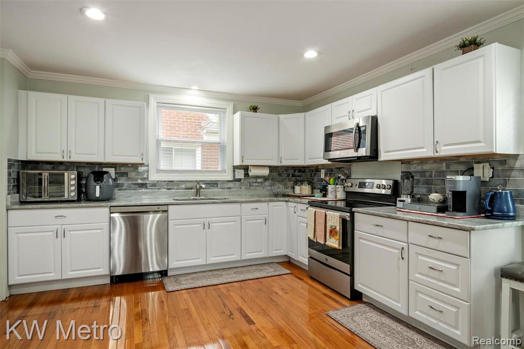 14430 Glastonbury Avenue, Detroit, MI 48223 — Photo 10