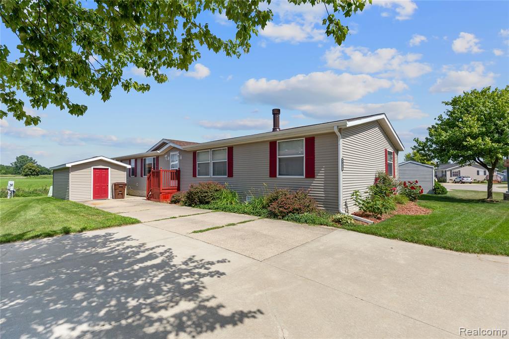 4472 Wynnwood Drive, Howell, MI 48843 — Photo 34