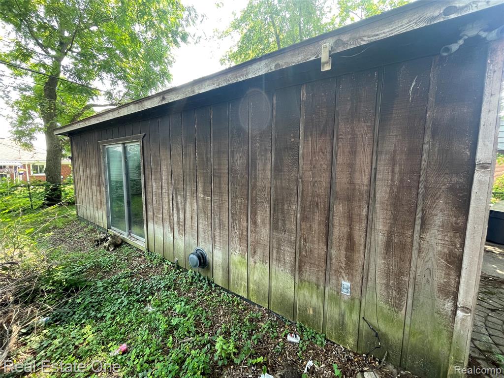 5710 BURGER Street, Dearborn Heights, MI 48127 — Photo 11