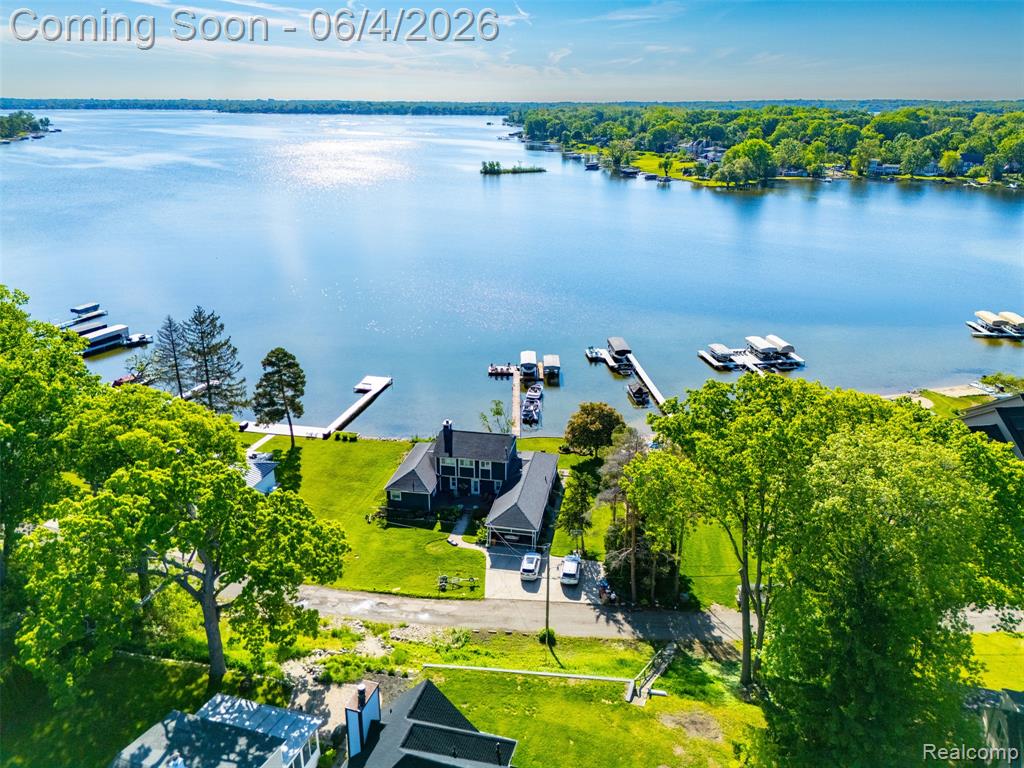 2351 Recreation Drive, West Bloomfield, MI 48324 — Photo 37