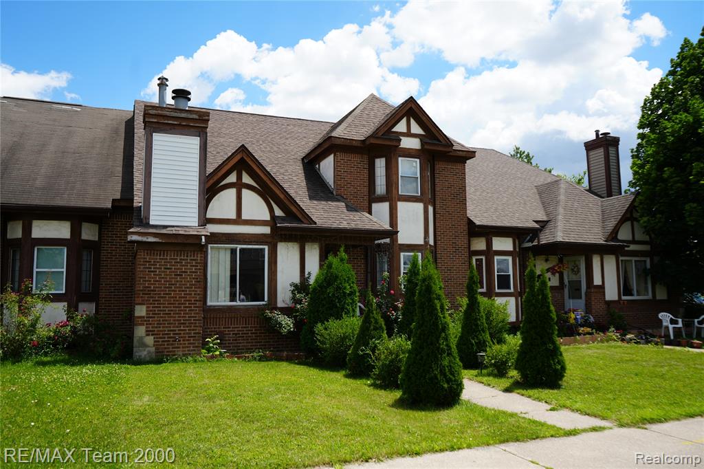 6426 Chase Road, Dearborn, MI 48126 — Photo 2