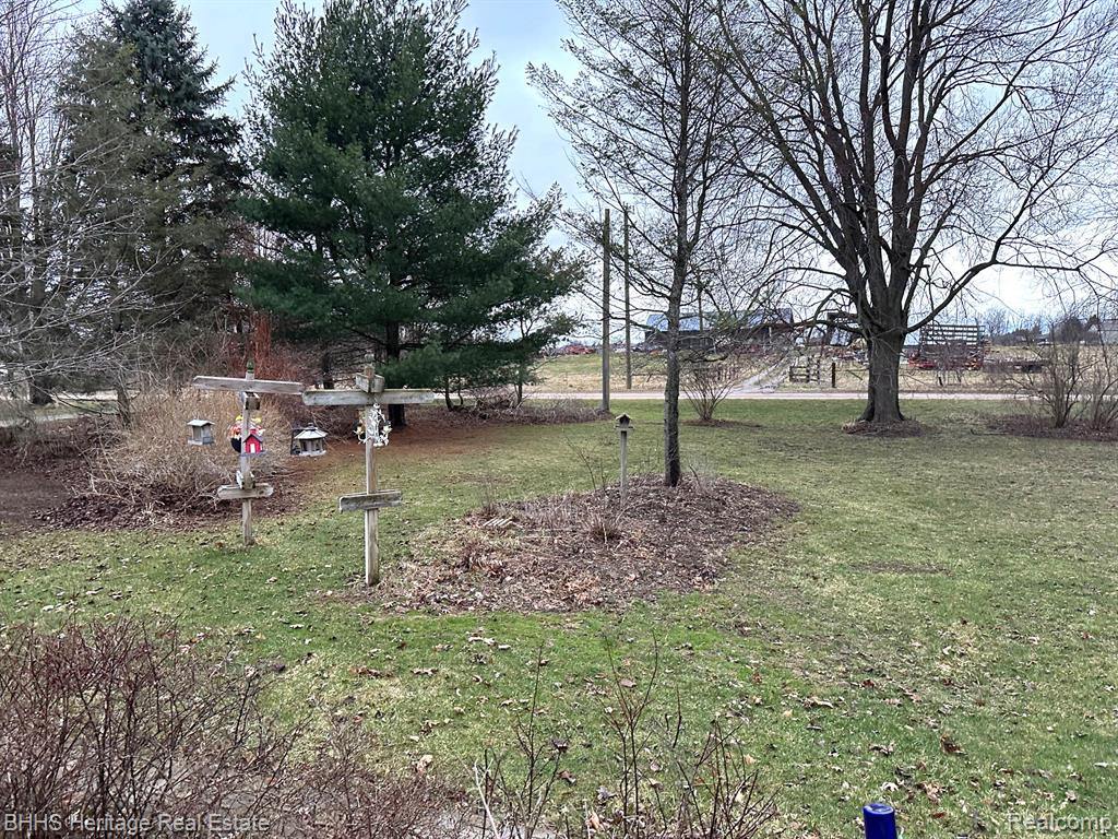 9776 Marsh Road, Fowlerville, MI 48836 — Photo 17