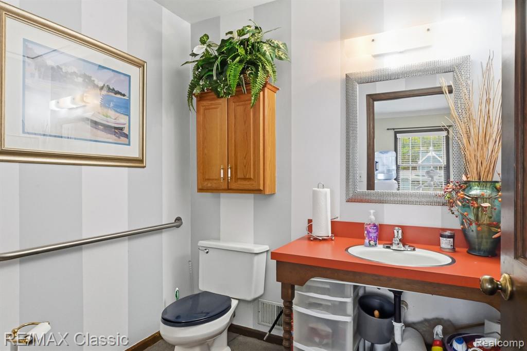 944 S Main Street, Plymouth, MI 48170 — Photo 8