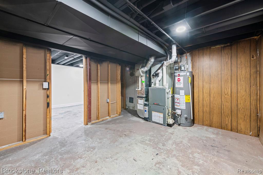 5652 Tequesta Drive, West Bloomfield, MI 48323 — Photo 16